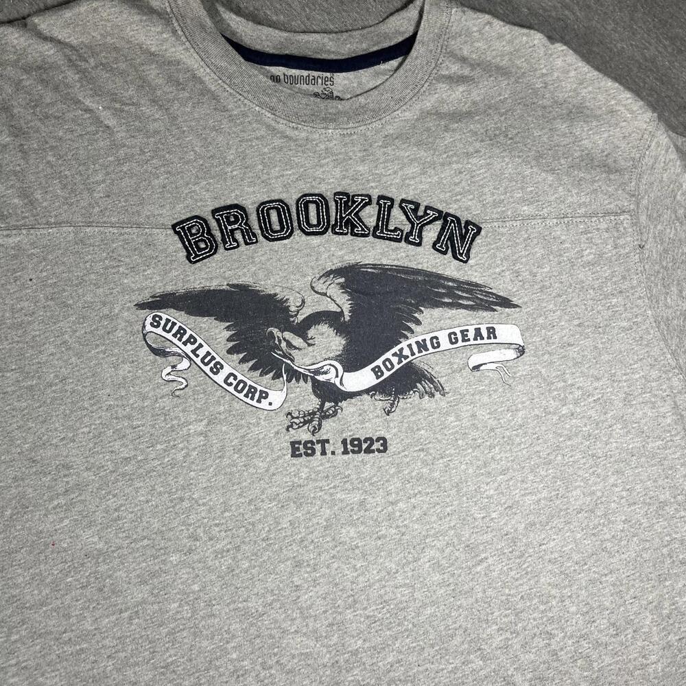 No Boundaries Brooklyn 1923 Graphic Men's T-Shirt, Size Large - Picture 3 of 4